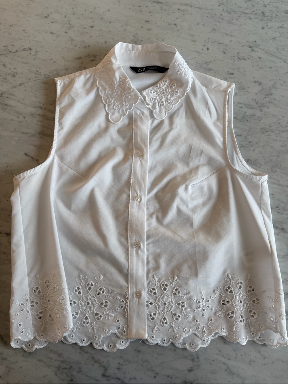 Zara White Sleeveless Embroidered Eyelet Button-Front Top